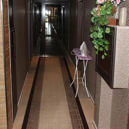 公寓 Club Complex 内塞伯尔